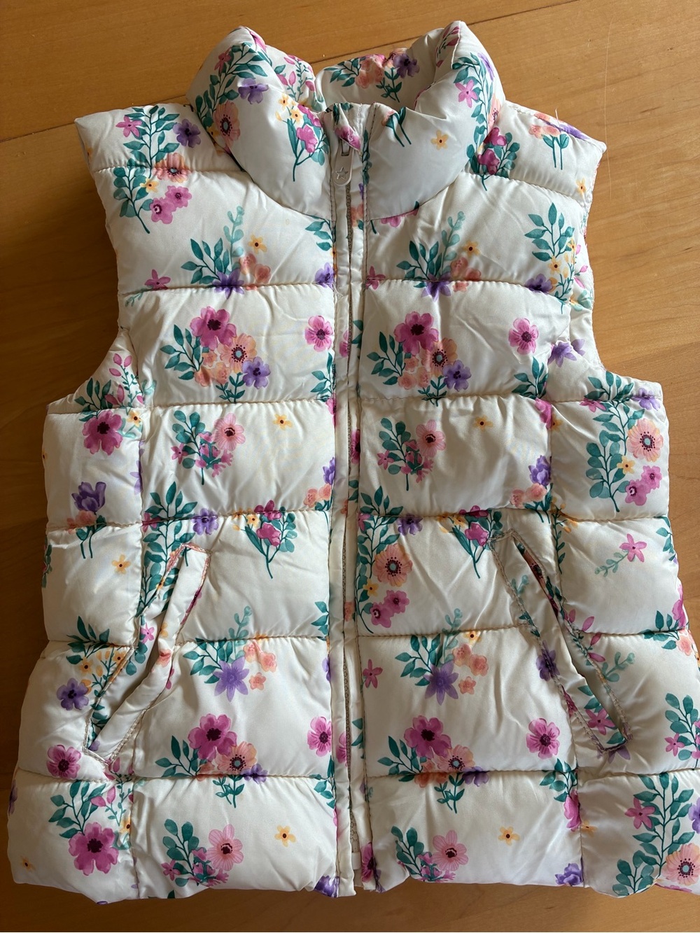 Girls vest size 6-7